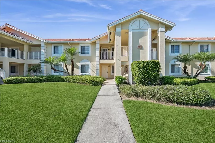 7743 Jewel LN #203, Naples, FL 34109