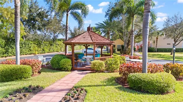 Naples, FL 34112,2415 Bayou LN #14