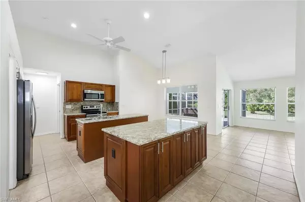 Naples, FL 34104,6643 Craven Hill WAY