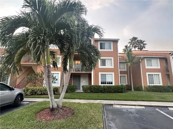 Naples, FL 34104,1275 Wildwood Lakes BLVD #105