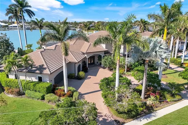 864 Inlet DR, Marco Island, FL 34145