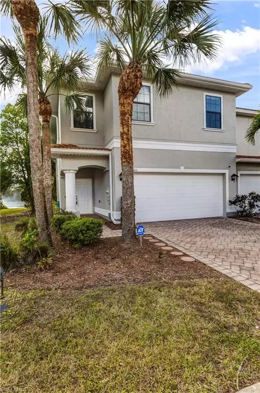 Naples, FL 34119,15104 Summit Place CIR #216