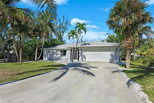 2115 Sunset CIR, Sanibel, FL 33957