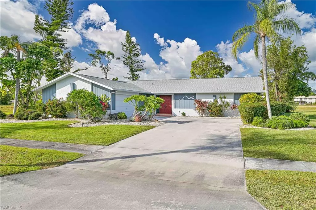 North Fort Myers, FL 33903,4145 Prestwick CT