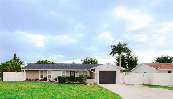 Naples, FL 34104,2392 Clipper Way