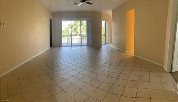 Fort Myers, FL 33908,6091 Jonathans Bay CIR #402