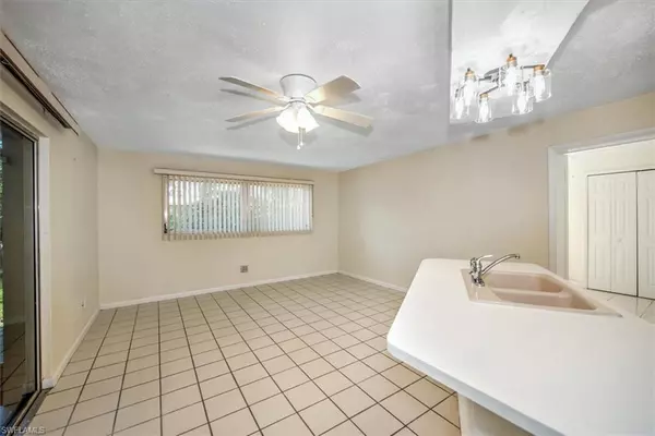 Fort Myers, FL 33919,5661 Eichen CIR E