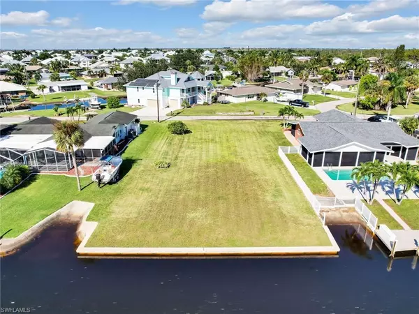 Fort Myers, FL 33908,6131 Island Park CT