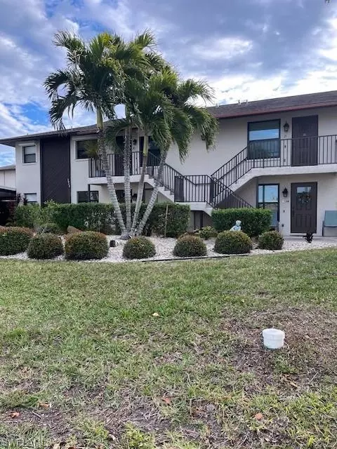 3935 Country Club BLVD #19, Cape Coral, FL 33904