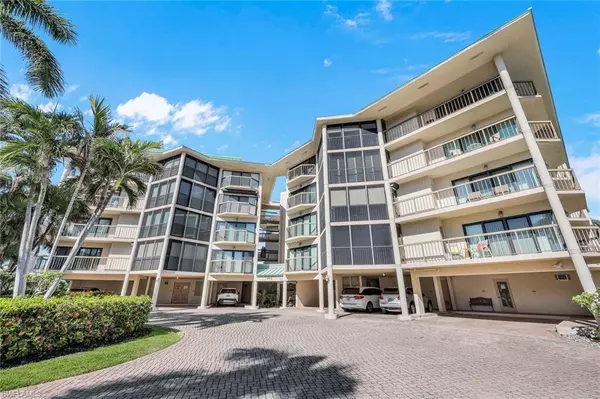 Marco Island, FL 34145,845 Collier CT #106