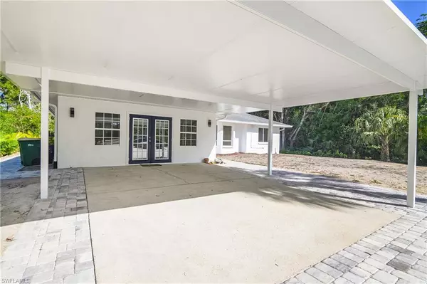 Naples, FL 34119,6147 English Oaks LN