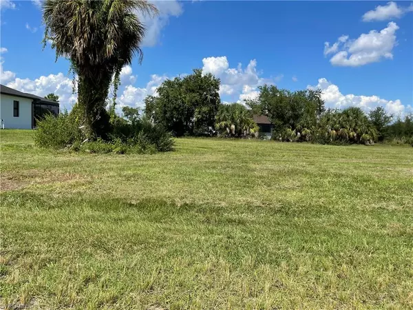 2005 NE 34th TER, Cape Coral, FL 33909