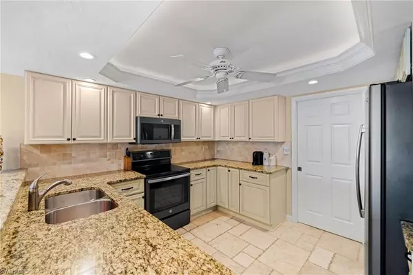 Naples, FL 34102,1400 Blue Point AVE #202