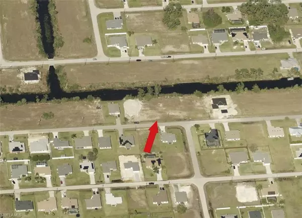 Cape Coral, FL 33909,927 NE 32nd TER