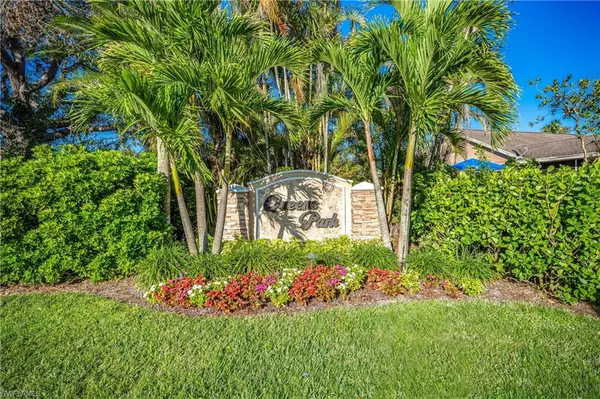 Naples, FL 34112,5220 Malvern CT