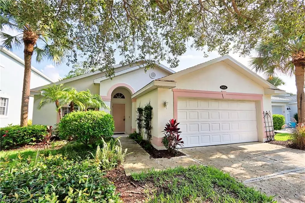 Naples, FL 34119,8454 Hollow Brook CIR