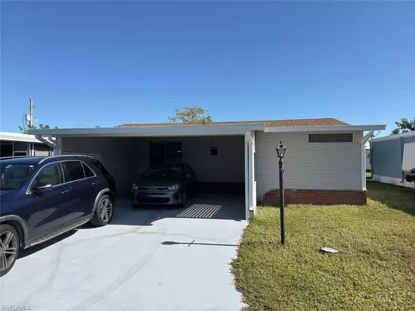 3158 Bunny Run DR, North Fort Myers, FL 33917