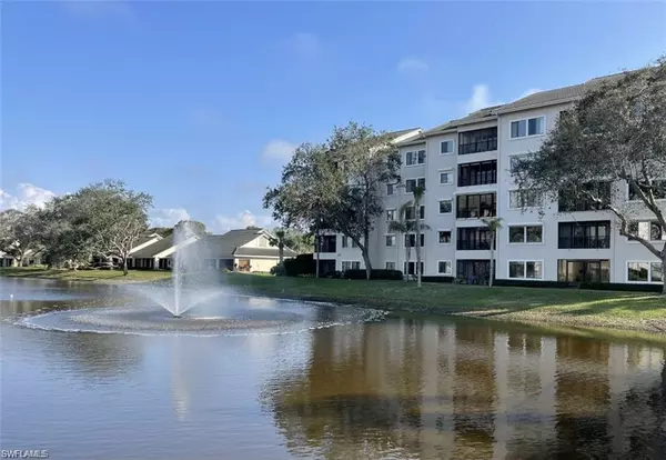 Naples, FL 34110,900 Arbor Lake DR #202