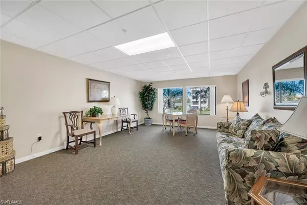 Naples, FL 34110,900 Arbor Lake DR #202