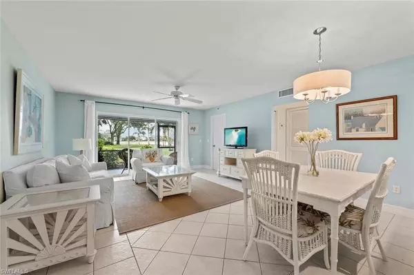 Naples, FL 34112,2922 Kings Lake BLVD #2922