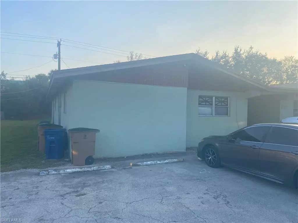 Fort Myers, FL 33905,12607 1st ST