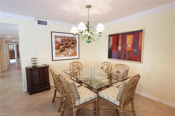 Naples, FL 34103,3483 Gulf Shore BLVD N #105