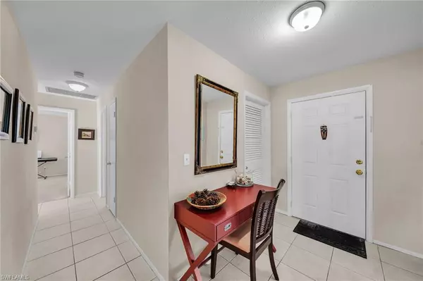 Fort Myers, FL 33919,13540 Stratford Place CIR #202