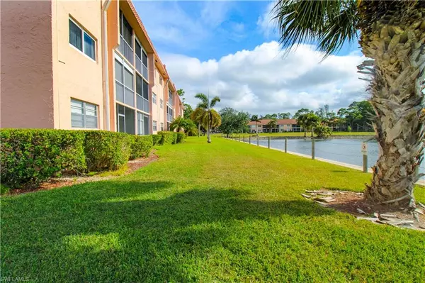 Naples, FL 34105,190 Turtle Lake CT #211