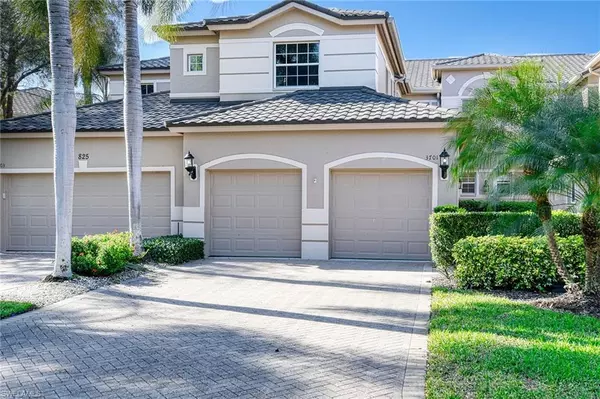 Naples, FL 34119,825 Regency Reserve CIR #3701