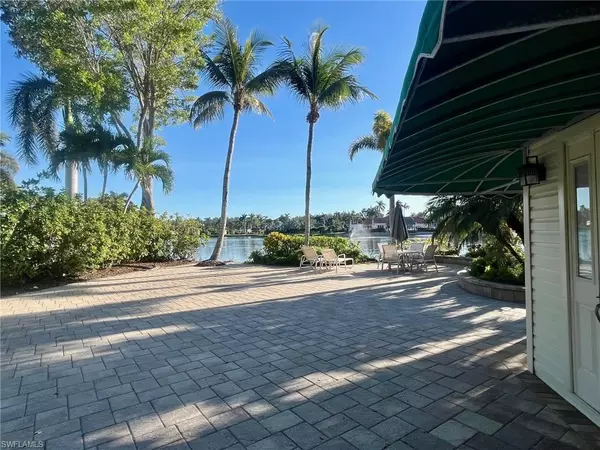 Naples, FL 34114,4763 Southern Breeze DR