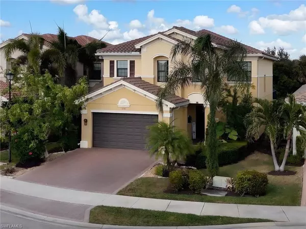 3341 Baltic DR, Naples, FL 34119