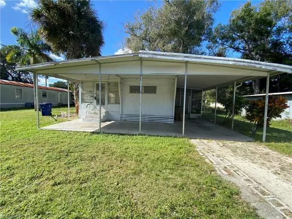 4110 Palm LN, Fort Myers, FL 33905