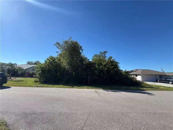 Port Charlotte, FL 33954,143 Rosemary ST