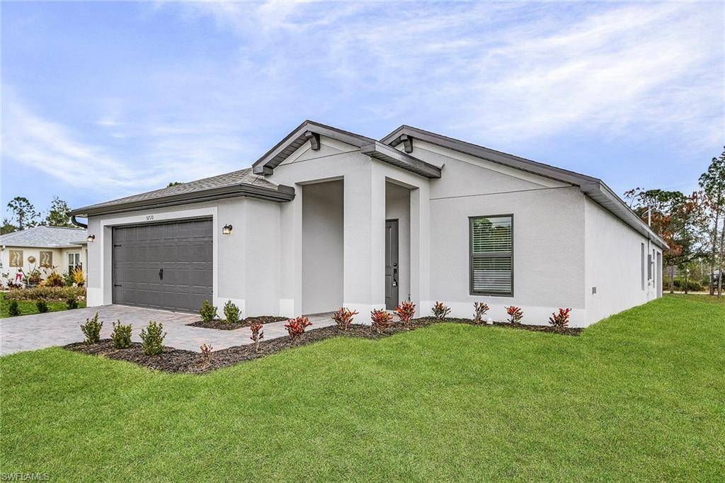 Fort Myers, FL 33913,827 Rue Labeau CIR