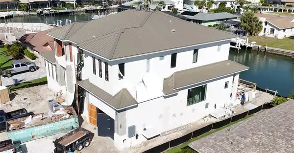 Marco Island, FL 34145,826 Magnolia CT