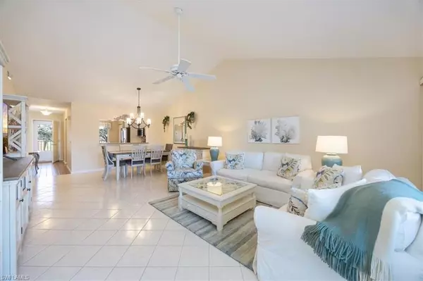 Naples, FL 34104,700 Saratoga CIR #B-204