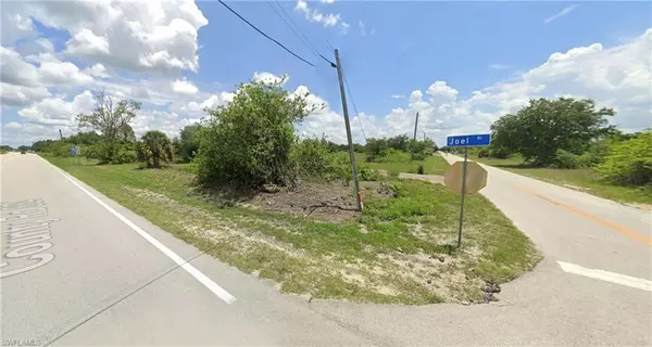 2401 E 17th ST, Lehigh Acres, FL 33972