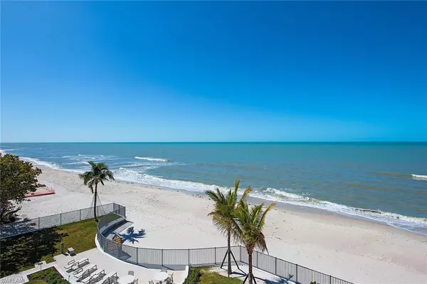 Naples, FL 34103,3401 Gulf Shore BLVD N #402