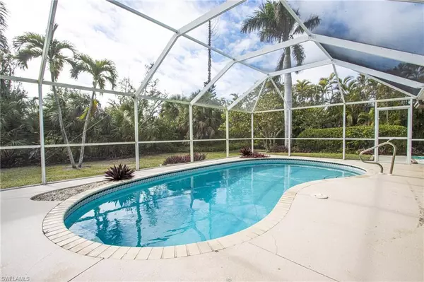 1380 Albatross RD, Sanibel, FL 33957