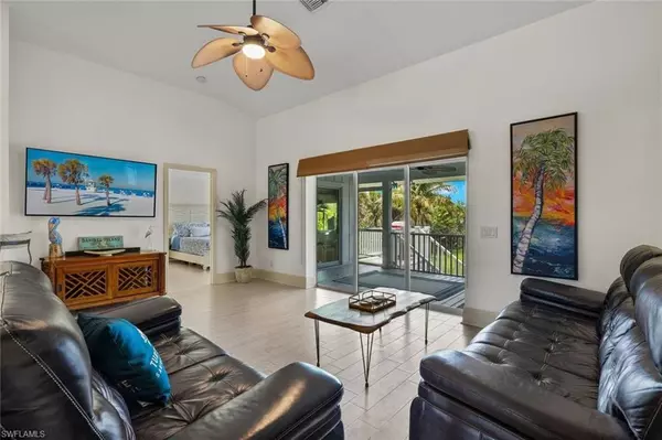 Sanibel, FL 33957,863 Rabbit RD