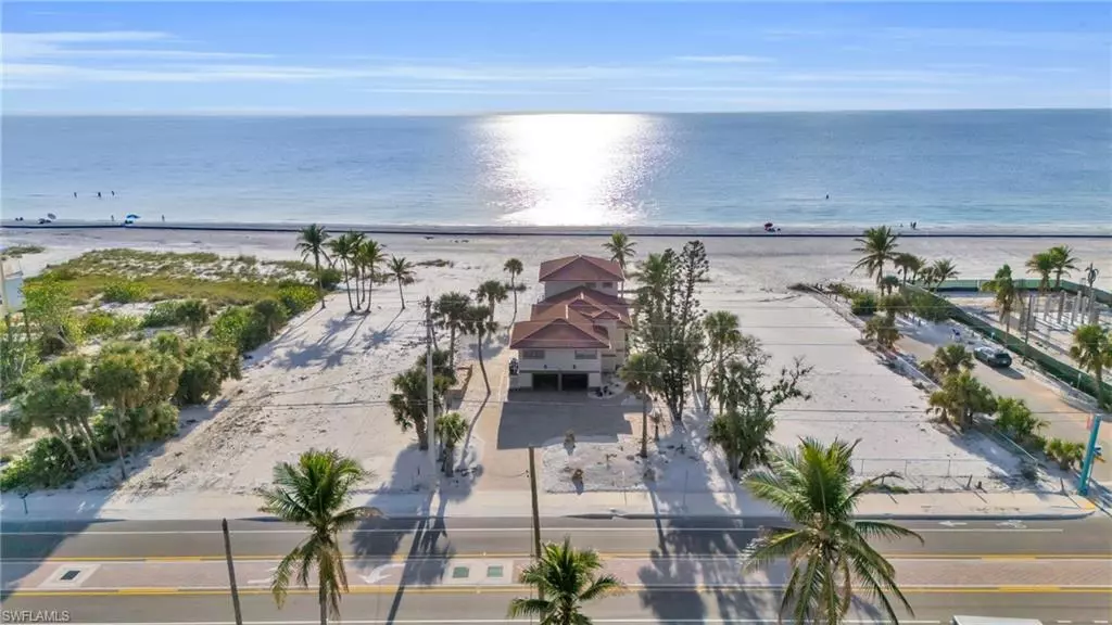 Fort Myers Beach, FL 33931,5820 Estero BLVD