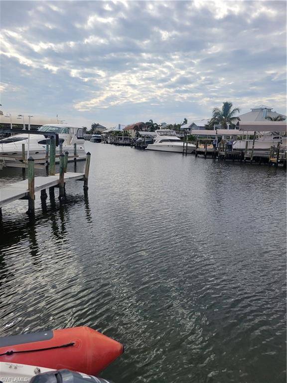 Fort Myers Beach, FL 33931,18196 Cutlass DR