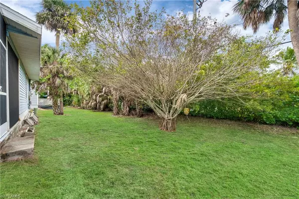 Naples, FL 34104,1482 La Petite CT