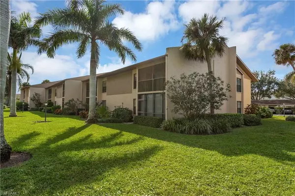 Naples, FL 34110,960 Palm View DR #208