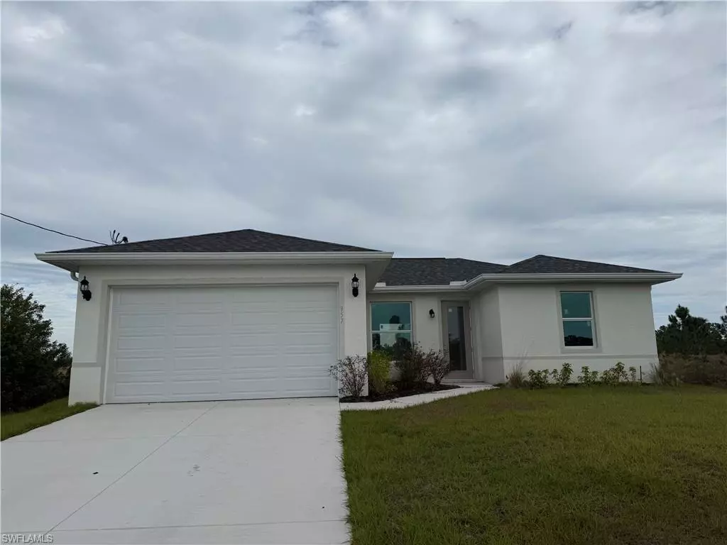 Lehigh Acres, FL 33974,957 Commodore ST