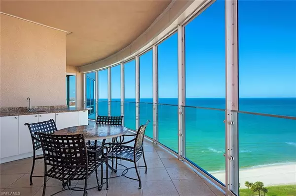 Naples, FL 34103,4101 Gulf Shore BLVD N #20N