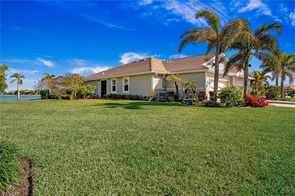 Naples, FL 34114,14830 Edgewater CIR