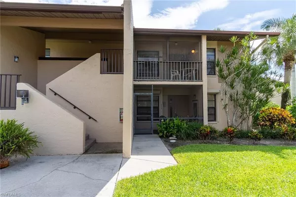 Naples, FL 34110,1000 Palm View DR #203