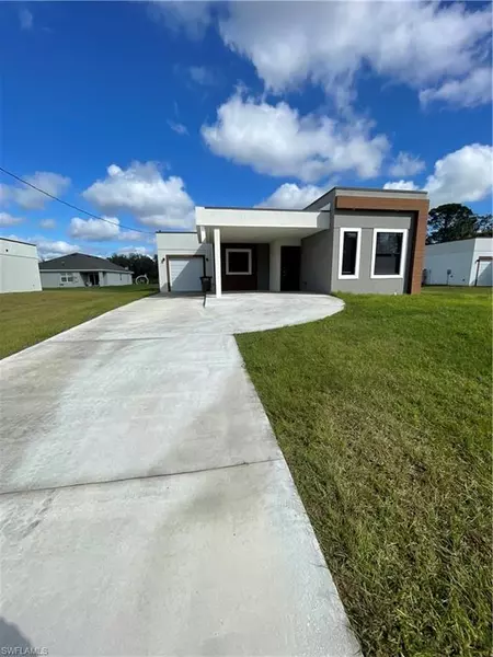 624 Windermere DR, Lehigh Acres, FL 33972