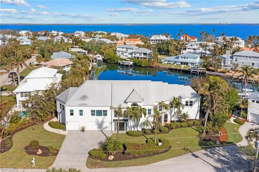 1730 Jewel Box DR, Sanibel, FL 33957